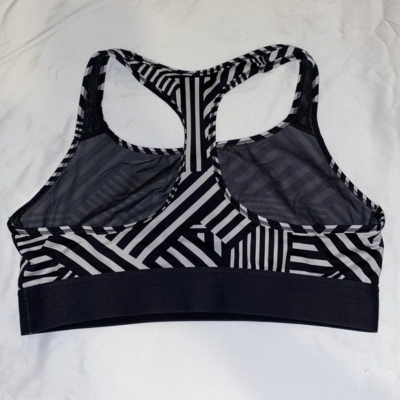 Victorias Secret Sports bra, size XL. Not padded. Victoria Sport - Picture 2 of 3